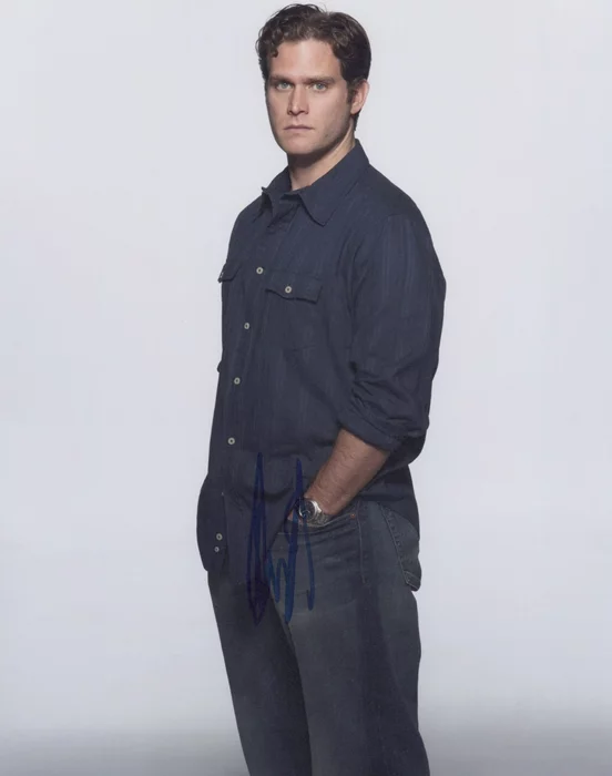 Steven Pasquale autograph