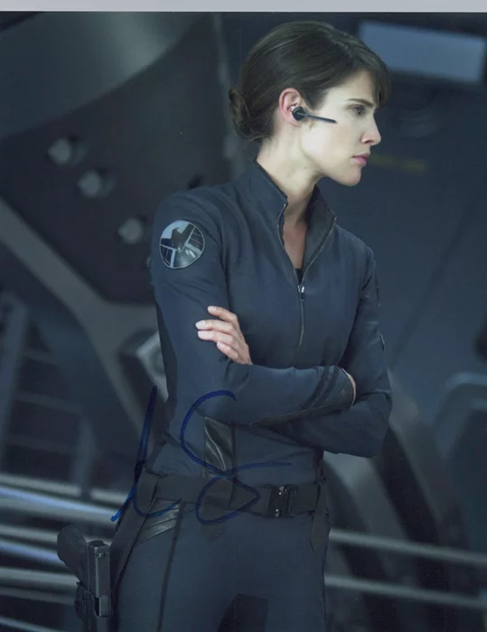 Cobie Smulders autograph