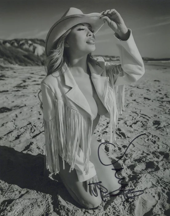 Jennifer Brand autograph