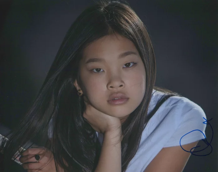 Caitlin Kim autograph