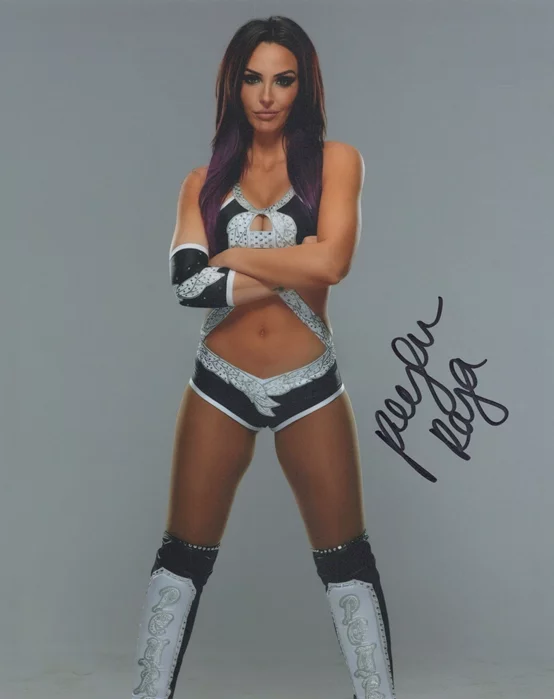 Peyton Royce autograph