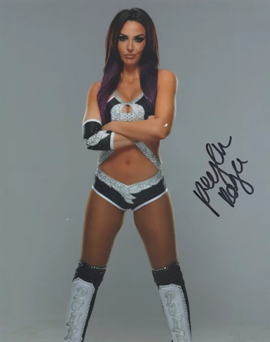 Peyton Royce autograph