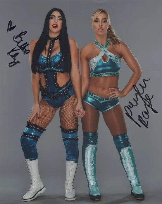 The IIconics autograph