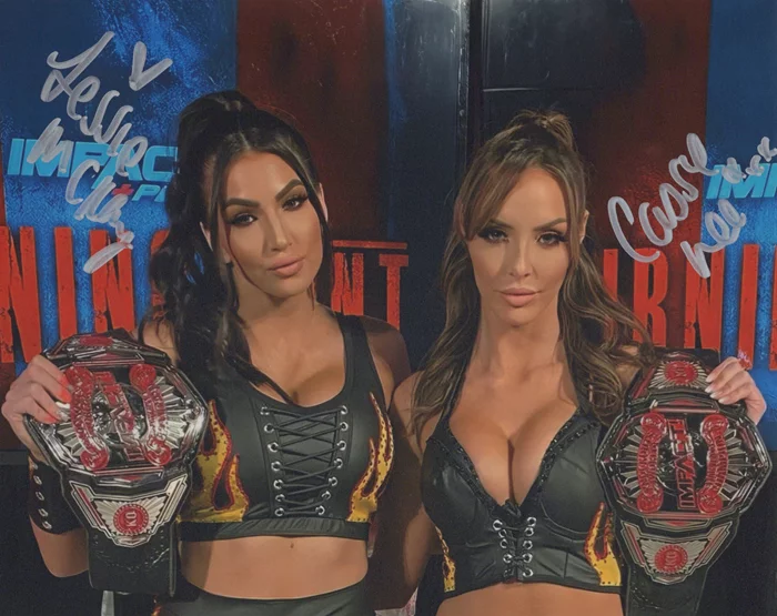 The IIconics autograph