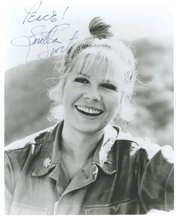 Loretta Swit autograph