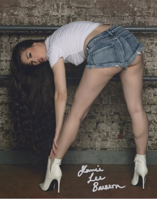 Jamie Lee Bauern autograph