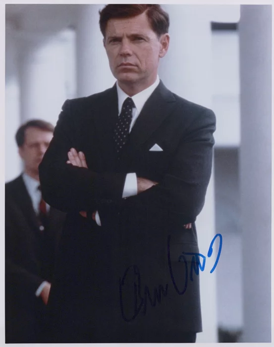 Bruce Greenwood autograph