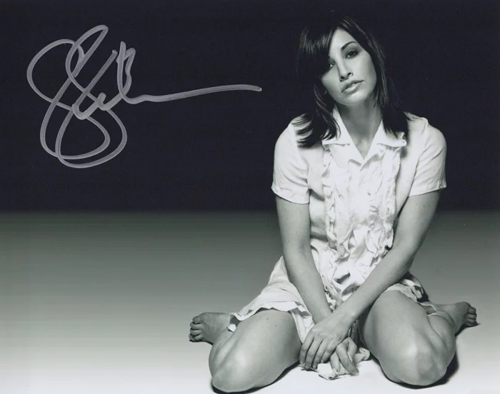 Gina Gershon autograph