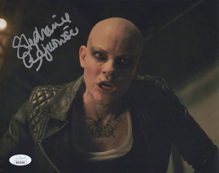 Stephanie Czajkowski autograph