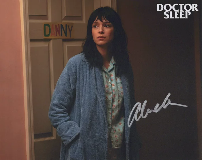 Alex Essoe autograph