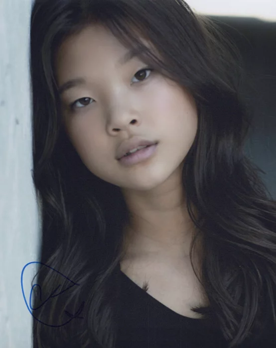 Caitlin Kim autograph