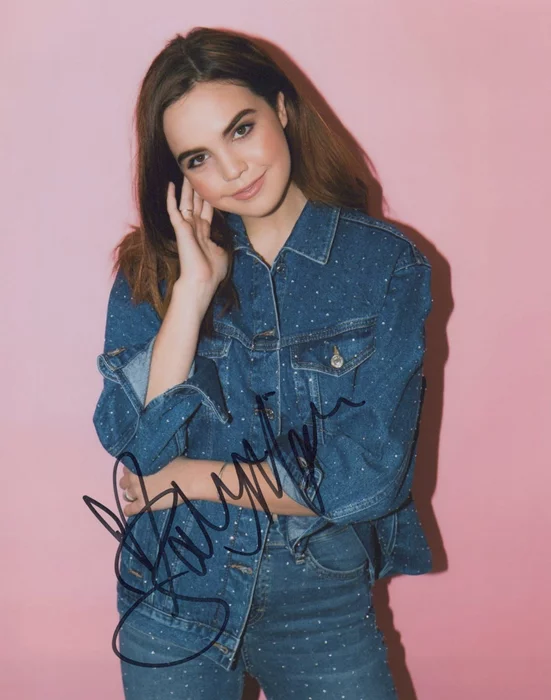 Bailee Madison autograph