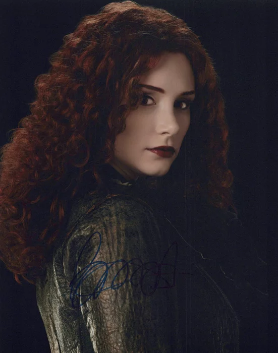 Bryce Dallas Howard autograph