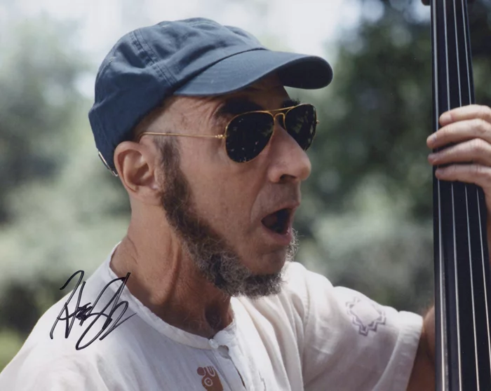Harry Shearer autograph