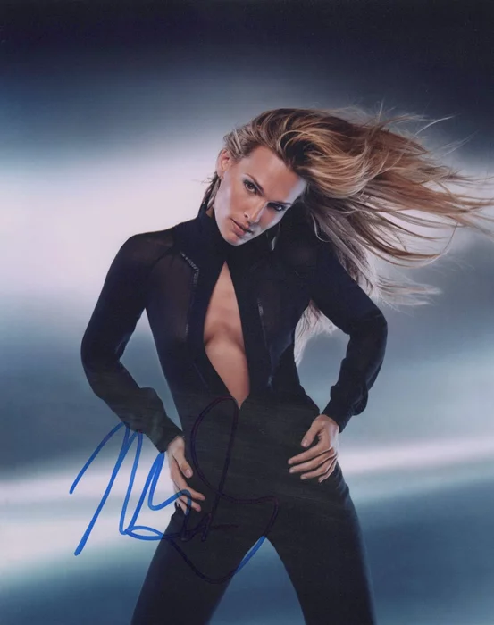 Molly Sims autograph