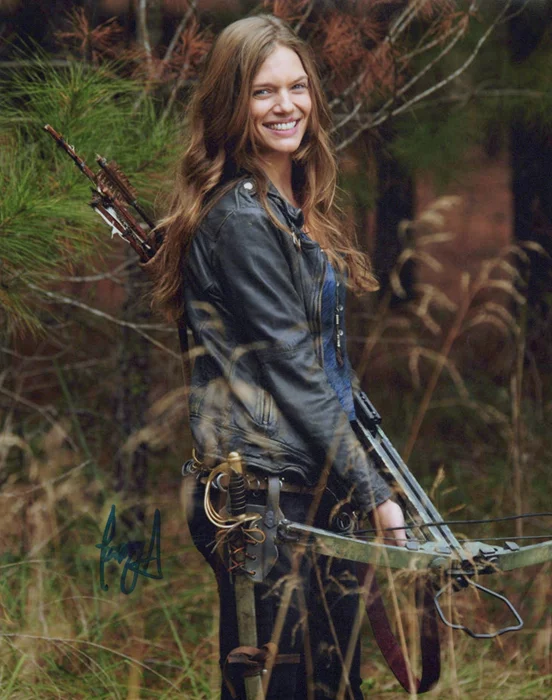 Tracy Spiridakos autograph