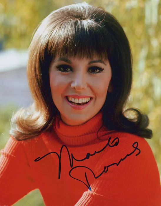 Marlo Thomas autograph
