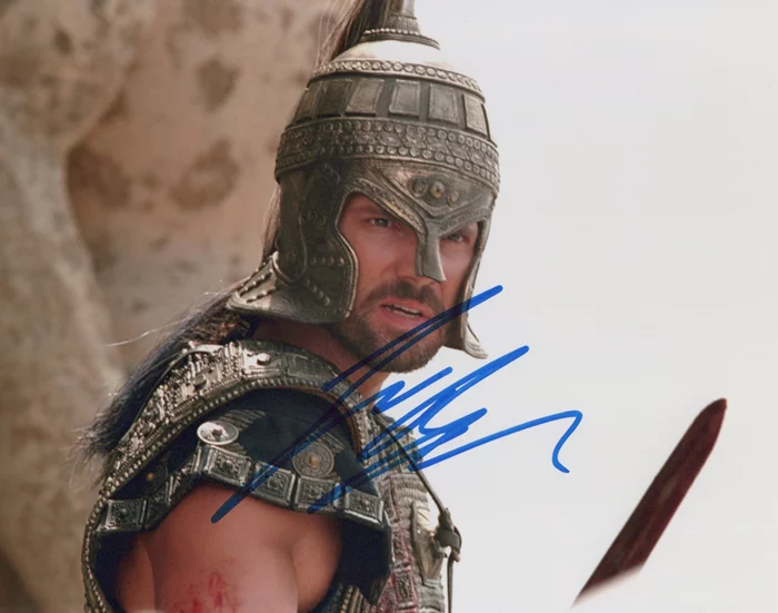 Eric Bana autograph