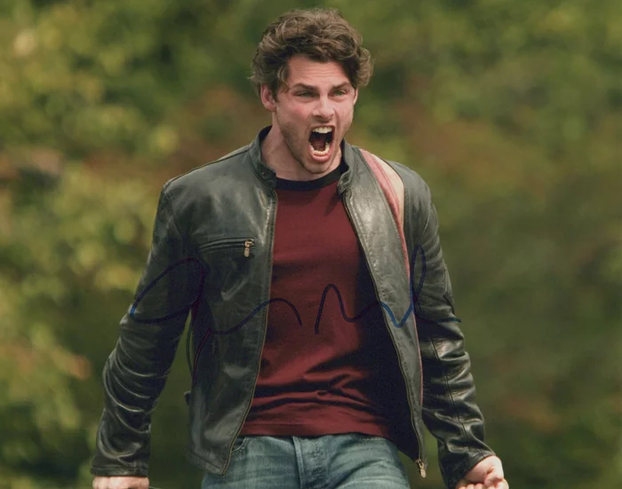 James Marsden autograph