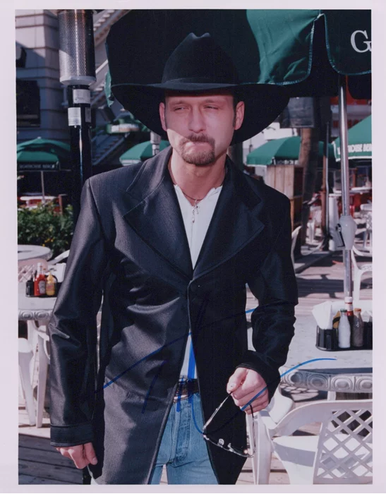 Tim McGraw autograph