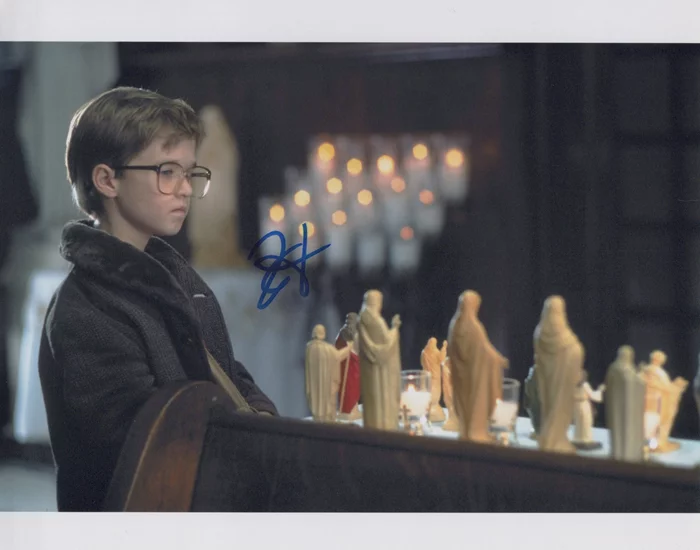 Haley Joel Osment autograph