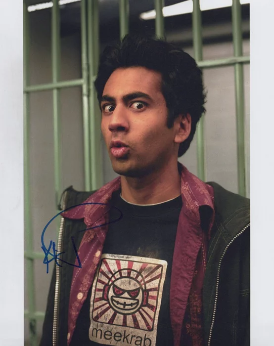 Kal Penn autograph