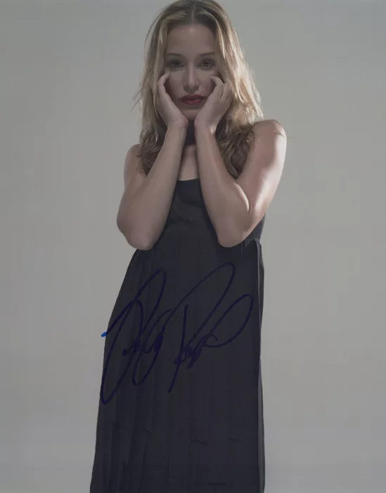 Piper Perabo autograph