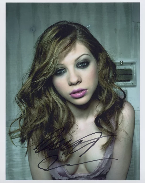 Michelle Trachtenberg autograph