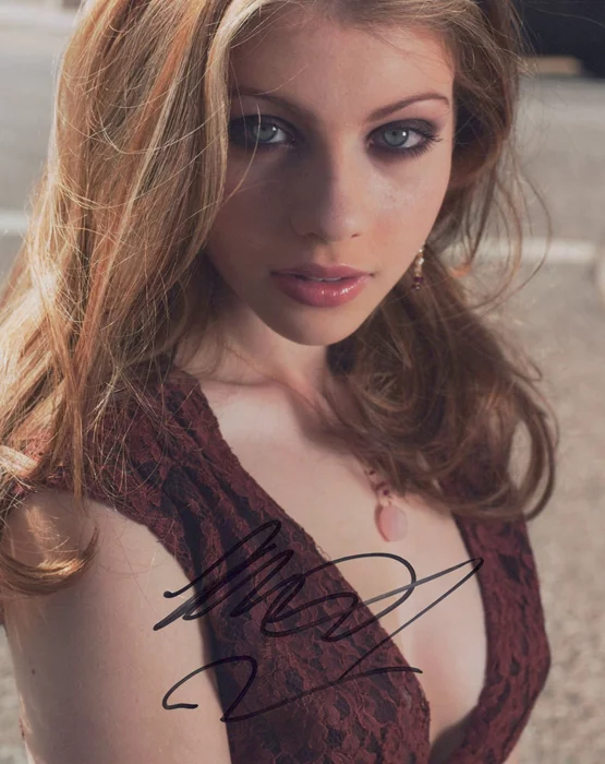 Michelle Trachtenberg autograph
