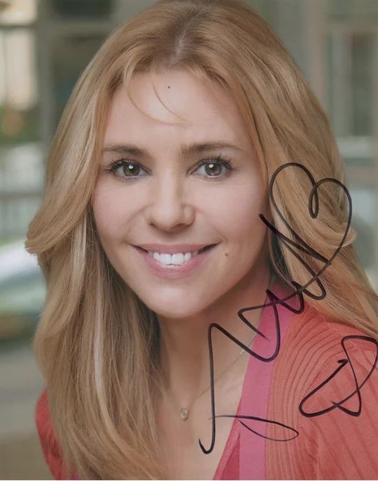 Olivia D'Abo autograph