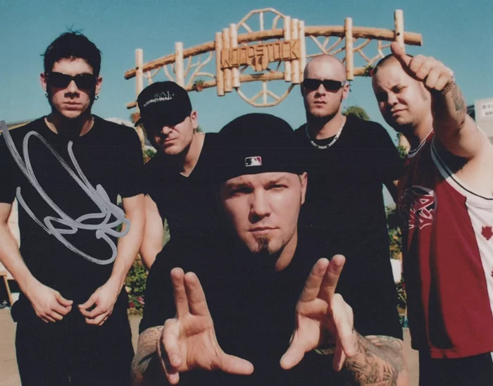 Wes Borland autograph