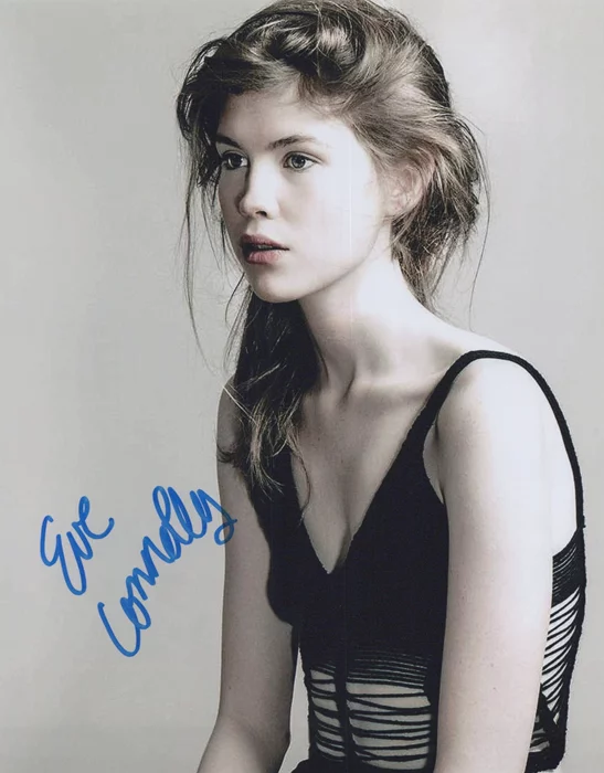 Eve Connolly autograph