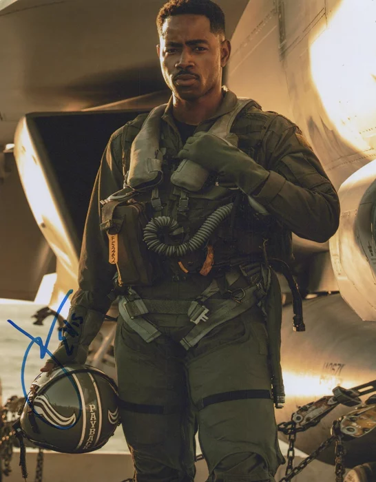 Jay Ellis autograph