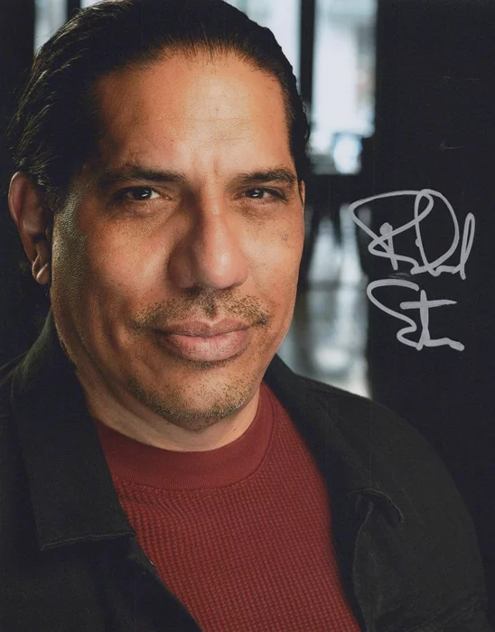 Richard Esteras autograph