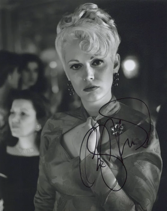 Cathy Moriarty autograph