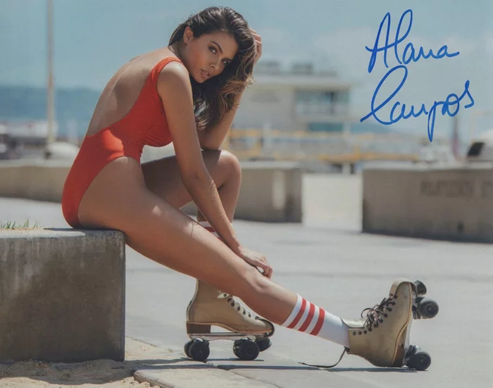 Alana Campos autograph