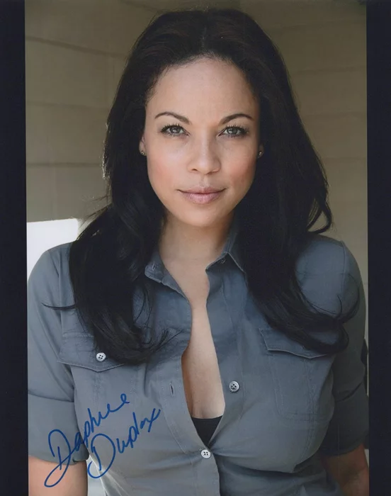 Daphnee Duplaix autograph