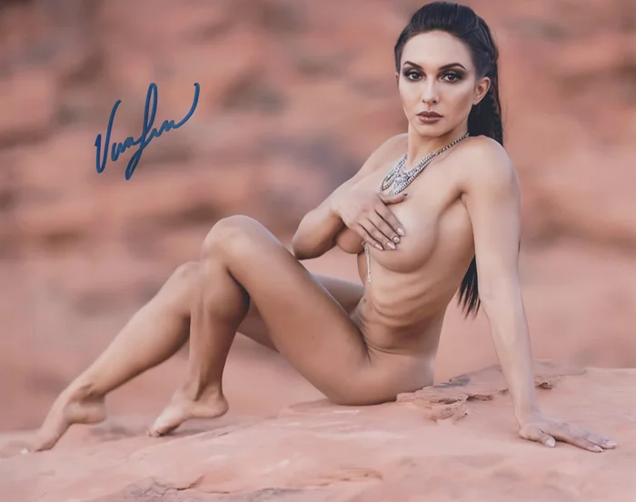 Vanessa Serros autograph