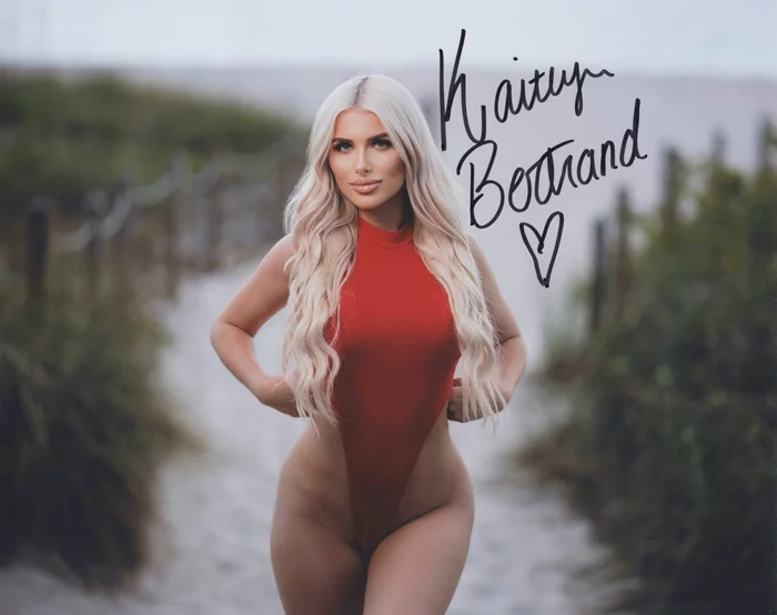 Kaitlyn Bertrand autograph