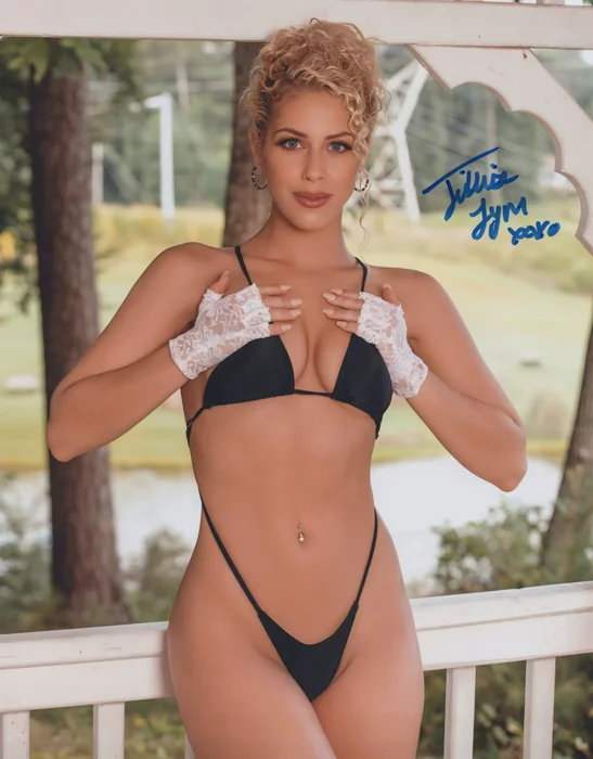 Jillisa Lynn autograph