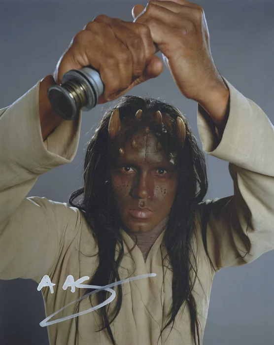 Tux Akindoyeni autograph