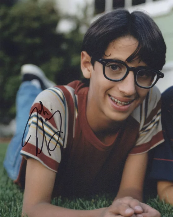 Josh Saviano autograph