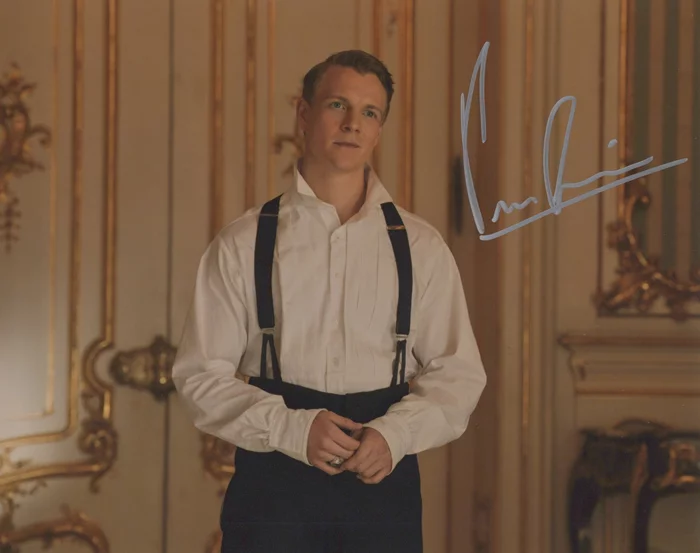 Patrick Gibson autograph