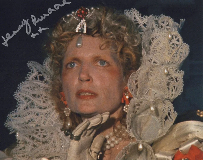 Jenny Runacre autograph