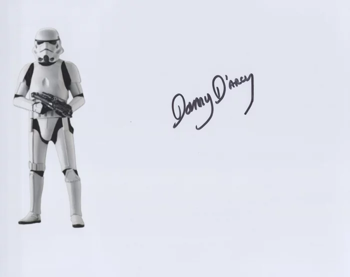 Daniel D'Arcy autograph