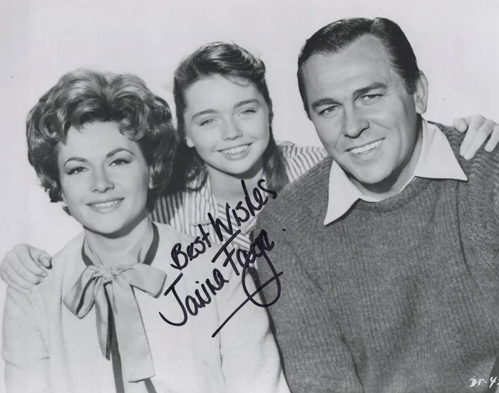 Janina Faye autograph