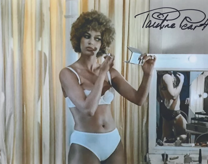 Pauline Peart autograph