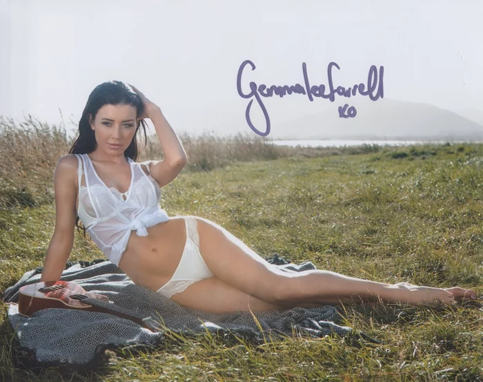Gemma Lee Farrell autograph