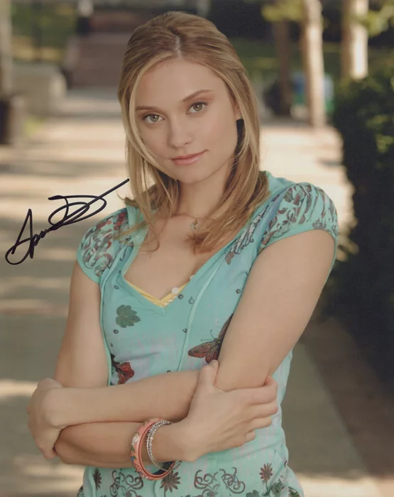 Spencer Grammer autograph