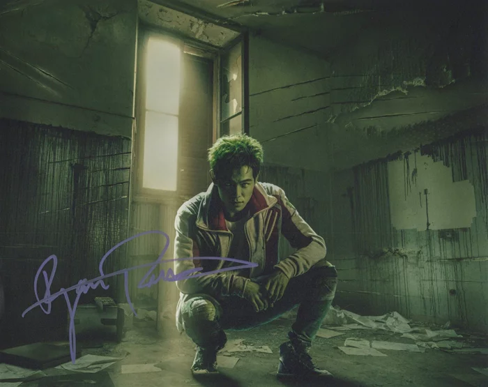 Ryan Potter autograph